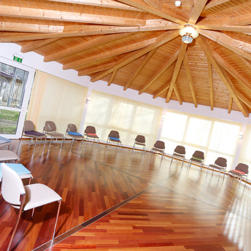 Orthopädische Klinik Hessisch Lichtenau – Stuhlkreis Orthopädische Klinik Hessisch Lichtenau - Stuhlkreis