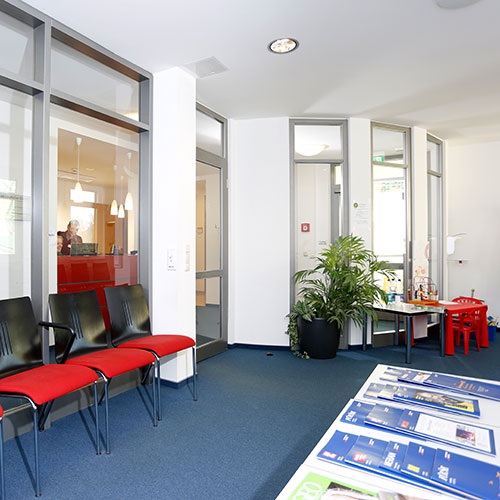 Orthopädische Klinik Hessisch Lichtenau – Wartebereich Orthopädische Klinik Hessisch Lichtenau - Wartebereich